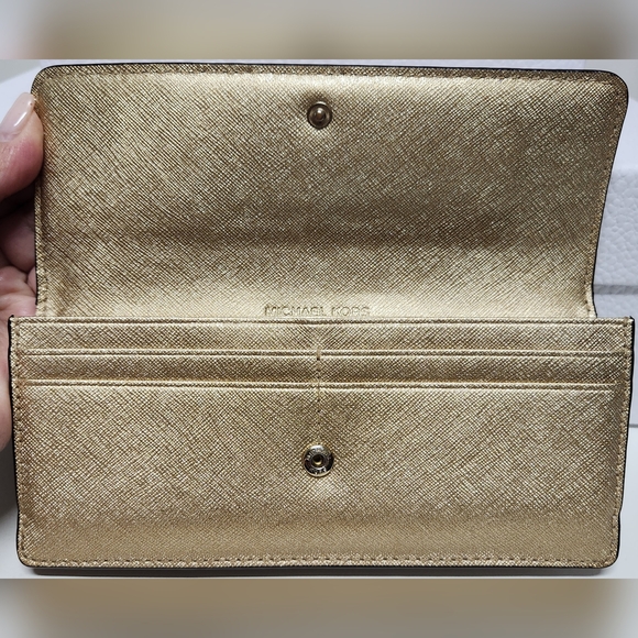 MICHAEL KORS Metallic Gold Saffiano Leather Wallet EUC - Picture 7 of 13